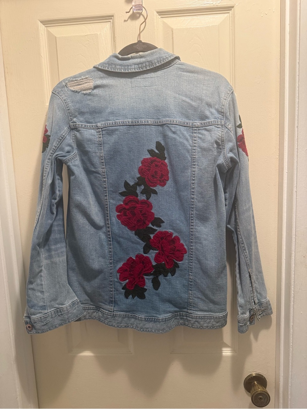 Arizona Jean Company Light Wash Denim Jacket with Red Rose Embroidery